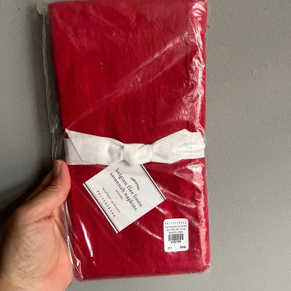 Pottery Barn Belgian Flax Linen Savannah Napkins Cherry Red Set of 4 Fringed NEW